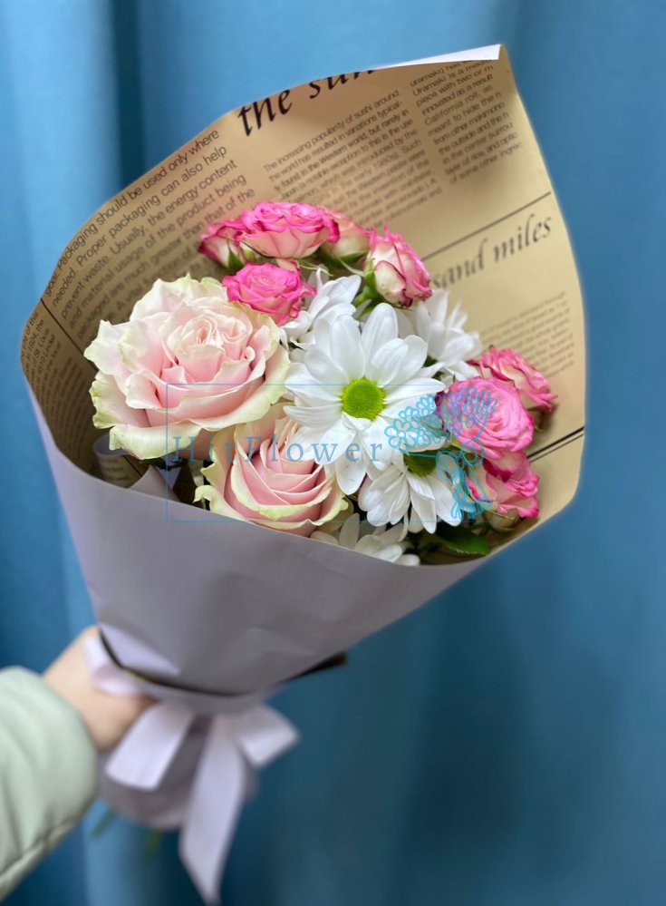 Букет цветов Маленькая радость Букет цветов из: Розы и Хризантемы